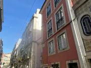 Apartamento T3 renovado no centro de Lisboa