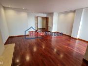 Apartamento T3 junto Igreja de S. Vicente