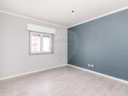 Apartamento T3, Santo António Dos Cavaleiros e Frielas,...
