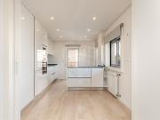 Apartamento T3, Santo António Dos Cavaleiros e Frielas,...