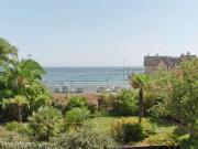 Apartamento T3 sem mveis, no emblemtico Estoril Sol...