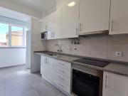Apartamento T3 totalmente remodelado