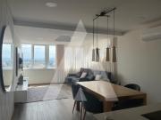 Apartamento T3 totalmente remodelado e mobilado na Praia...