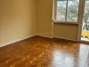 Apartamento T3 totalmente remodelado, localizado na...