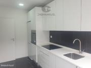 Apartamento T3 totalmente Remodelado na Damaia