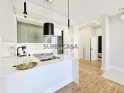 Apartamento T3 / Totalmente Renovado Av. Almirante Reis