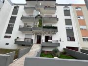 Apartamento T3 Totalmente Renovado com Logradouro...