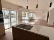 Apartamento T3 totalmente renovado com varanda no Bairro...