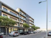 Apartamento T3 transformado em T4 com Vista Mar Último Piso