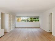 Apartamento T3, varandas e estacionamento, em Lisboa