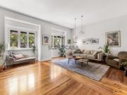 Apartamento T4+1 junto ao Jardim da Estrela alma, espaço... Apartamento T4+1 junto ao Jardim da Estrela alma, espaço...