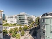 Apartamento T4+2 com estacionamento em Picoas, Lisboa