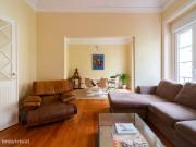 Apartamento T4 + 1, com elevador, em prdio em placa, na...