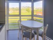 Apartamento T4 +1 com vista para as encostas verdejantes...