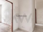 Apartamento T4 | Arroios Um Diamante em Bruto no Coração...