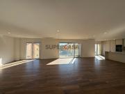 Apartamento T4 com 298 m², duplex com garagem e terraço...
