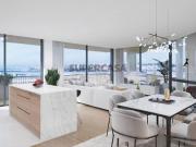 Apartamento T4, com 3 lugares de estacionamento e...