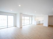 Apartamento T4 com estacionamento e piscina Areeiro...