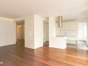 Apartamento T4 com Lugar de Garagem Junto Rotunda da...
