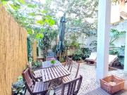 Apartamento T4 com Pátio Privado em Campo de Ourique