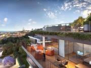 Apartamento T4 com piscina e jardim privativo, no Estoril