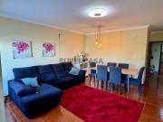 Apartamento T4 c/ Suite e Garagem * Almeirim