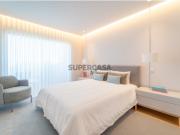 Apartamento T4 com terraço em Vila Nova de Gaia
