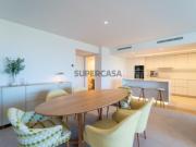 Apartamento T4 com terraço em Vila Nova de Gaia
