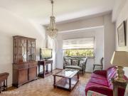 Apartamento T4 com varanda, em Benfica, Lisboa