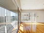 Apartamento T4 com varanda prximo do Estoril