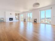 Apartamento T4 de luxo para arrendar em Entrecampos