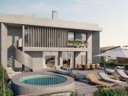 Apartamento T4 Duplex à Avenida da Boavista 230m²...