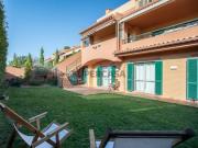 Apartamento T4 dúplex com jardim privado, no Monte Estoril