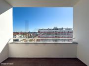 Apartamento T4 duplex com varanda e vista rio na Estrela