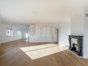 Apartamento T4 duplex com vista mar no Estoril, Cascais