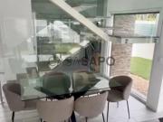 Apartamento T4 Duplex para alugar em Almada