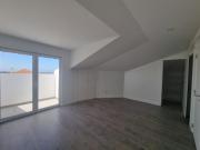 Apartamento T4 Duplex para arrendamento Disponível a...