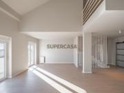 Apartamento T3 + 1 Duplex Remodelado com Garagem Alcochete