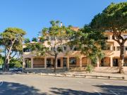 Apartamento T4 duplex remodelado e com garagem na Costa...