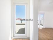 Apartamento T4 Duplex renovado com vista Rio na Graça em...