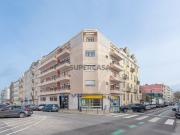 Apartamento T4 em Campo de Ourique