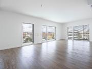 Apartamento T4 em Condomínio com Piscina e Garagem