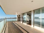 Apartamento T4 em condomínio fechado com jardim e...