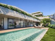 Apartamento T4, em condomínio fechado, com piscina...