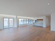 Apartamento T4 em Condomínio Privado com Terraço e...