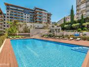 Apartamento T4, em condomnio com piscina e...