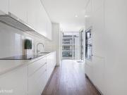 Apartamento T4 em Condomnio com Piscina e Garagem