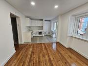 Apartamento T4 em Mina de Água