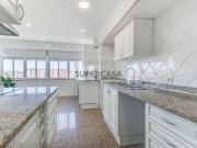 Apartamento T4 em Olivais
