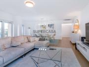 Apartamento T4 em Queluz e Belas